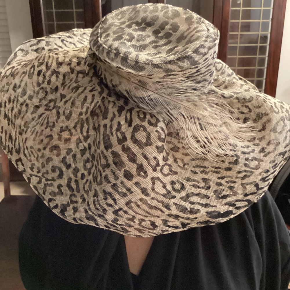 Tan Leopard Wide Brim Elegant Hat